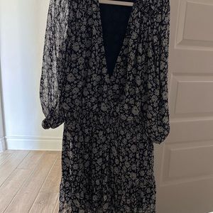 Vineyard Vines XL smocked waist dress